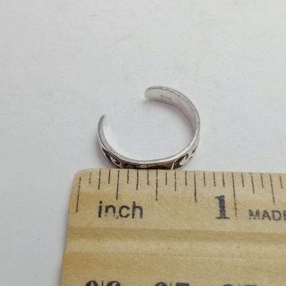 Vintage Sterling Silver Stamped Design Toe Ring, Animals, Retro Estate - Picture 5 of 6